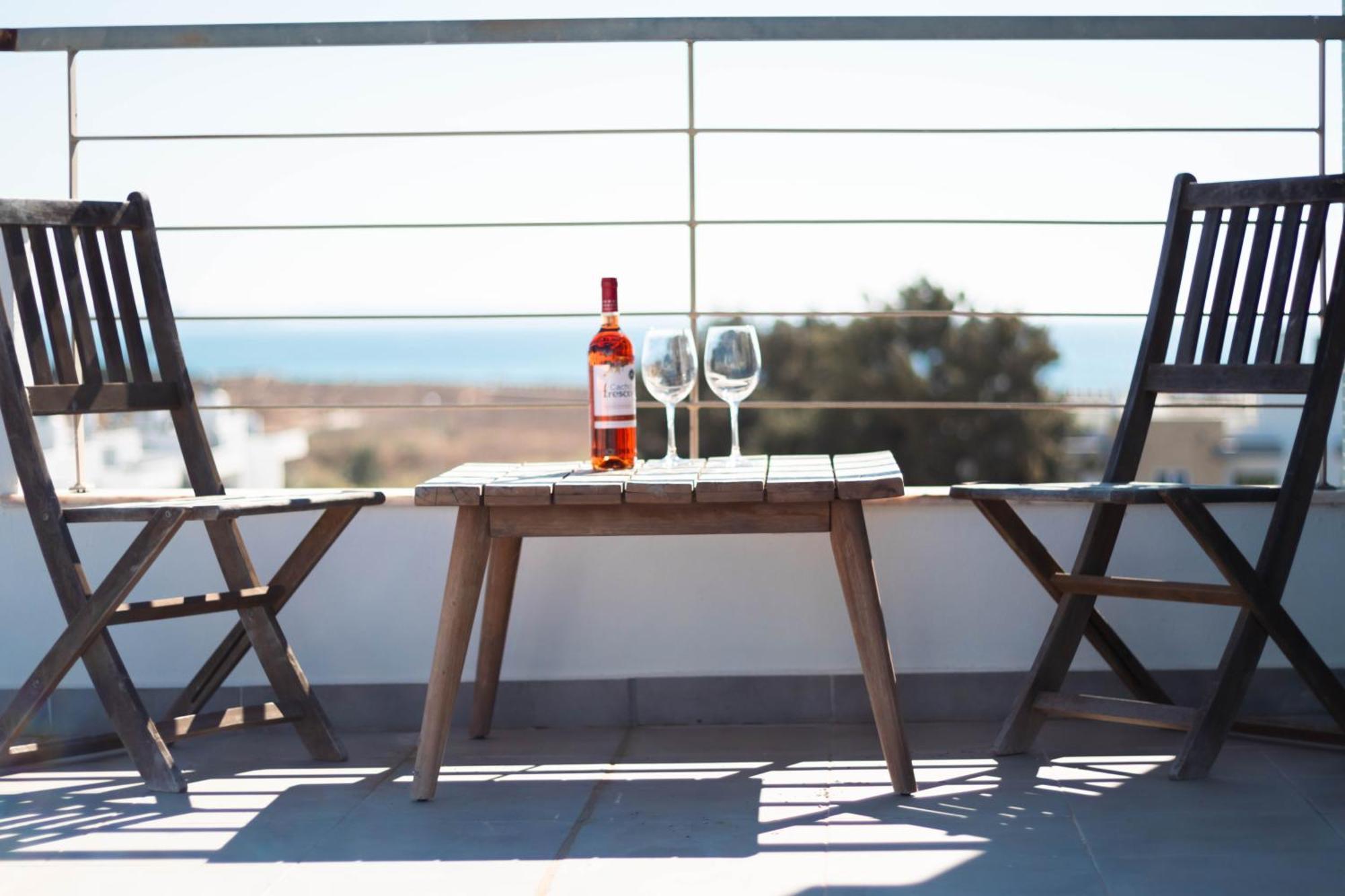 Апартаменты Casa Happiness, Swimming Pool, Fast Wifi, Parking Лагуш Экстерьер фото