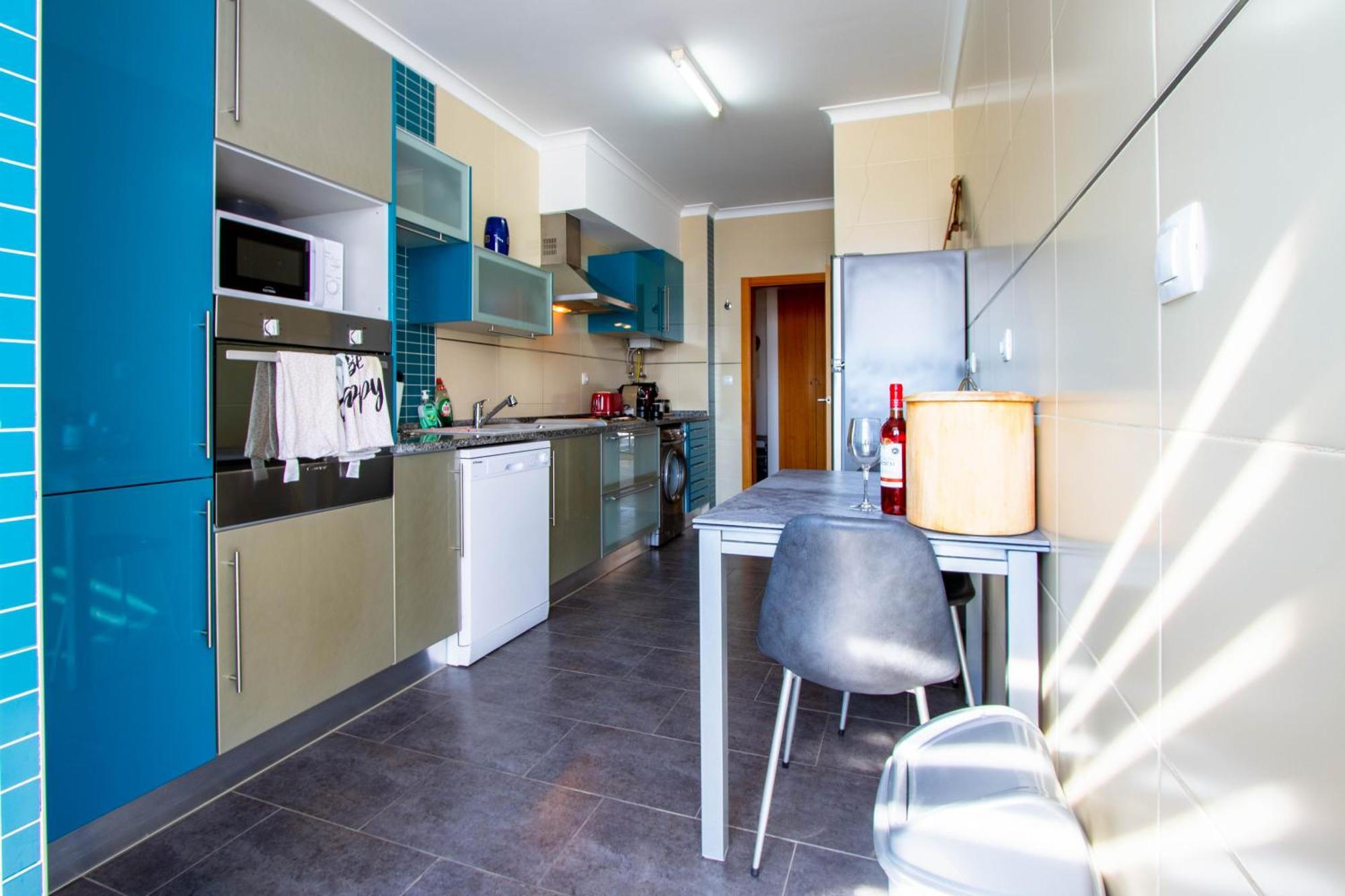 Апартаменты Casa Happiness, Swimming Pool, Fast Wifi, Parking Лагуш Экстерьер фото